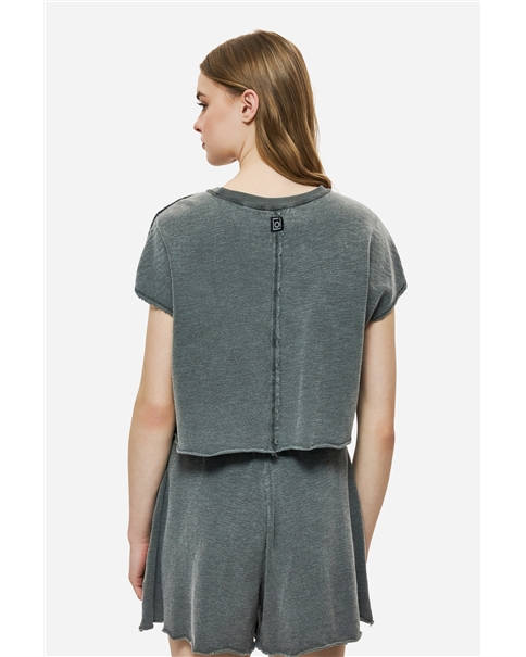 Dirty Laundry - Relaxed Raw Cut T-shirt