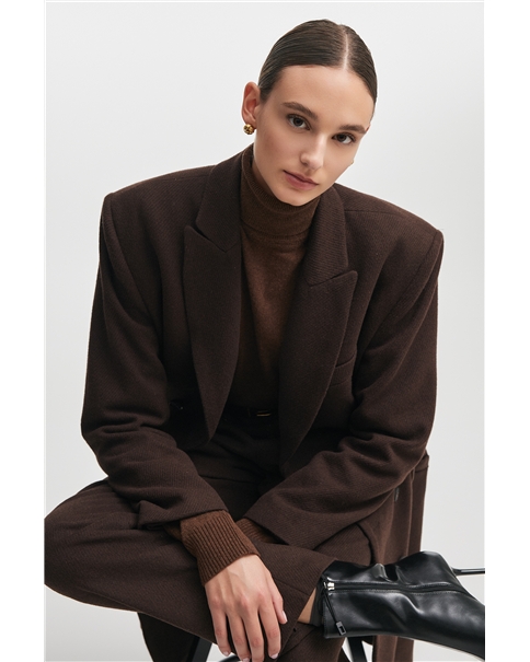 Nadia Rapti - Urban Coat