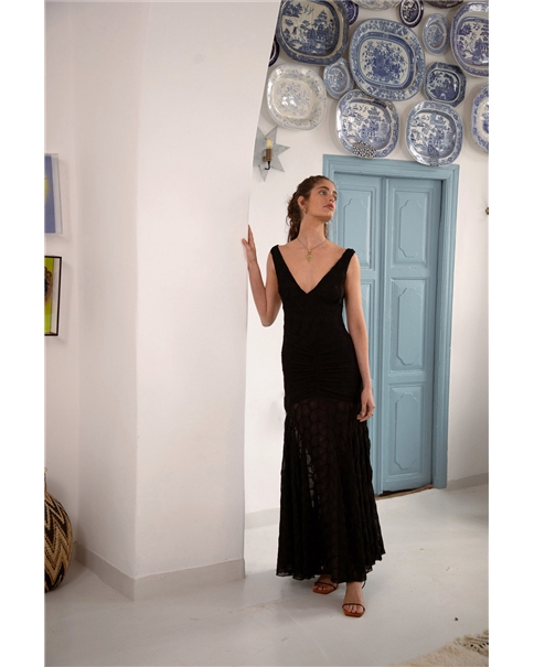 Nidodileda - Turning Dress Nidodileda - Turning Dress