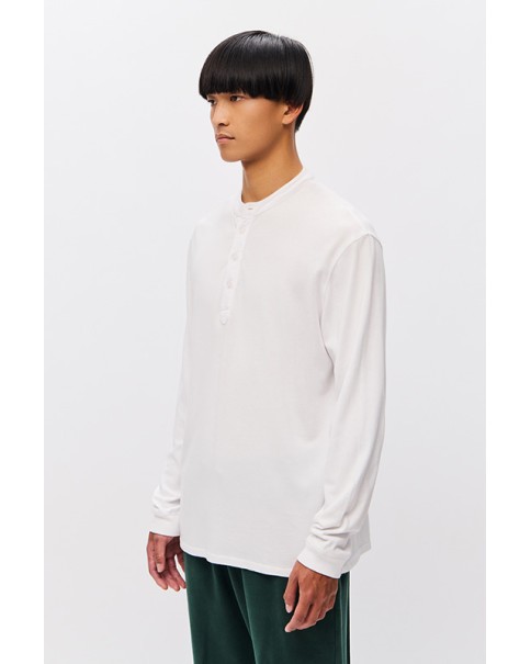 LONGSLEEVE WITH BUTTON PLACKET