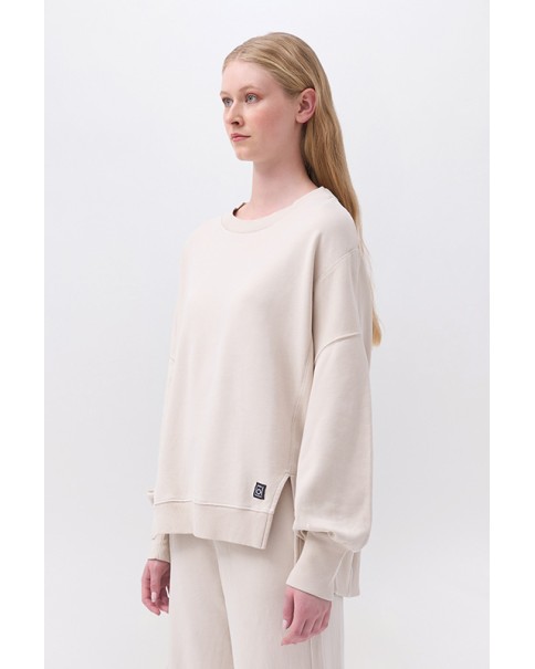 OVERSIZED ASSYMETRIC CREWNECK