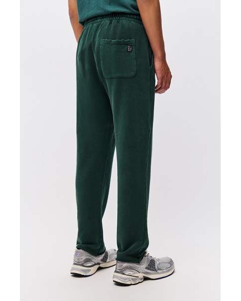SWEATPANTS WITH DESTROYS