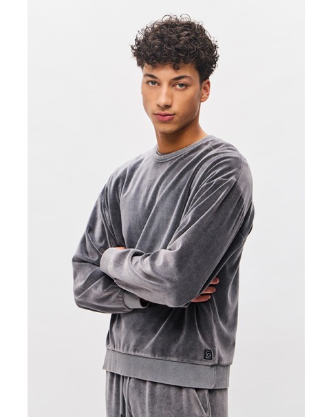 OVERSIZED VELVET CREWNECK